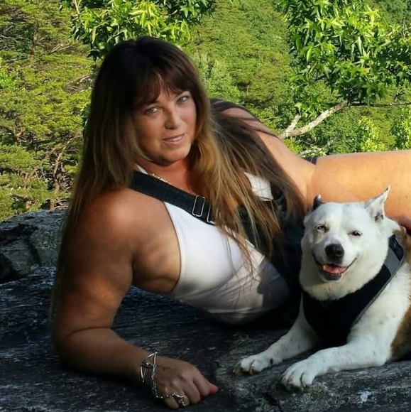 Meet your Posher, Vale - Picture 1 of 1